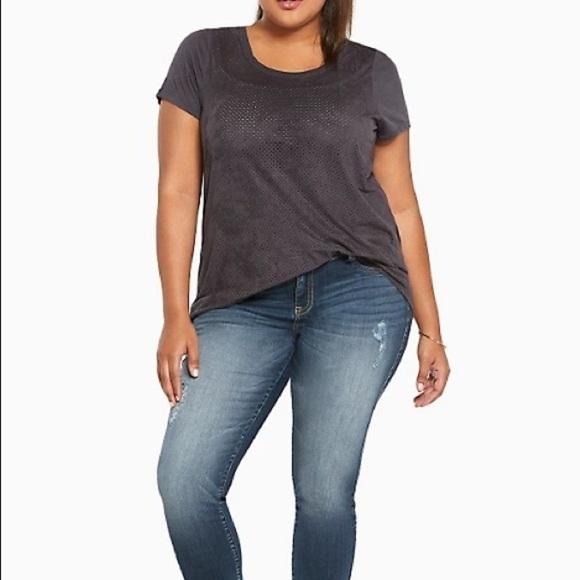๐ธ Torrid | Perforated Faux Grey Suede Tee sz 10 - Picture 2 of 4